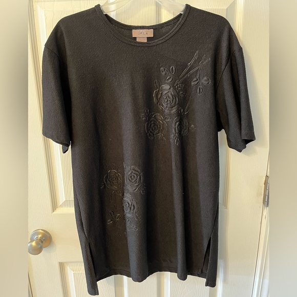 J. P. L. A. JL Tops - JPLA Woman’s Short Sleeve Black Blouse